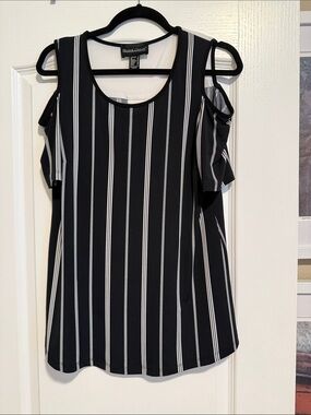 Frank Lyman Design Black and White Striped Cold-Shoulder Blouse